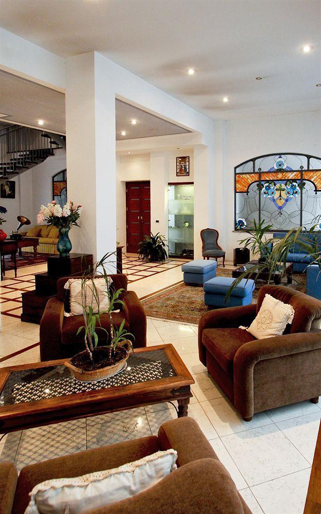ארונה Hotel Antares מראה חיצוני תמונה