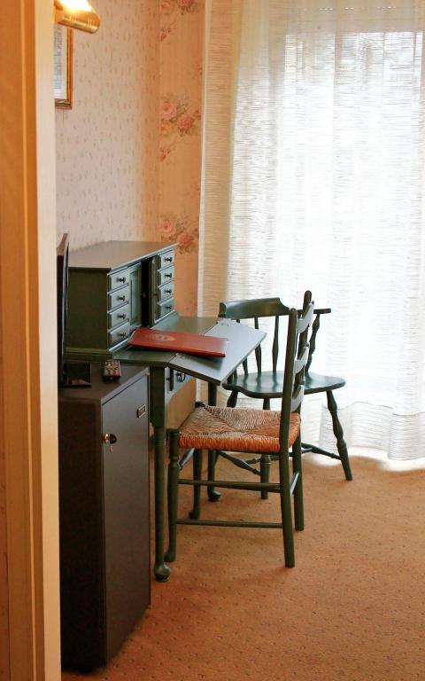 ארונה Hotel Antares מראה חיצוני תמונה